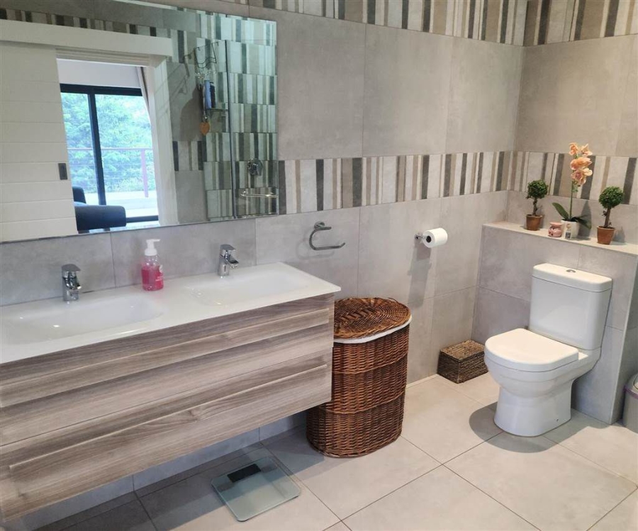 3 Bedroom Property for Sale in Salt Rock KwaZulu-Natal