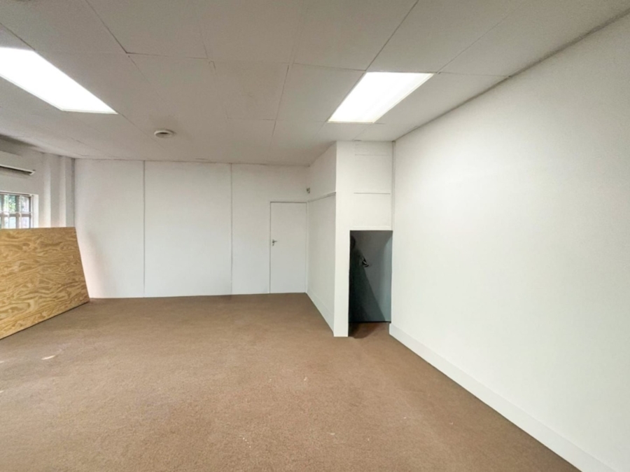 To Let Commercial Property for Rent in Umhlali KwaZulu-Natal