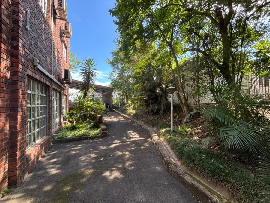 To Let Commercial Property for Rent in Umhlali KwaZulu-Natal