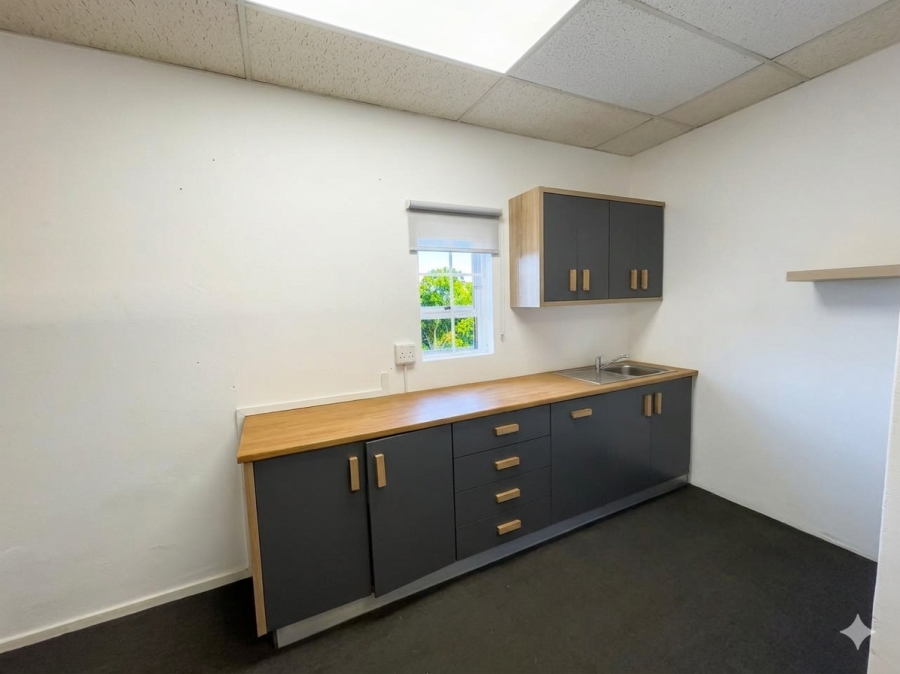 To Let Commercial Property for Rent in Umhlali KwaZulu-Natal