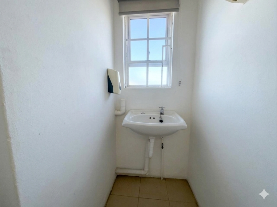 To Let Commercial Property for Rent in Umhlali KwaZulu-Natal