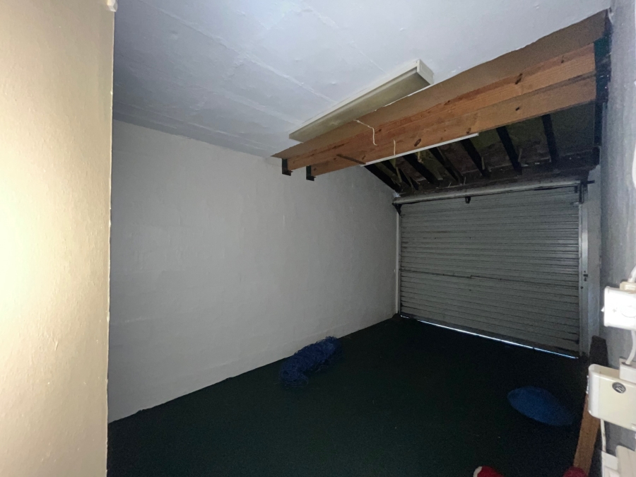 3 Bedroom Property for Sale in Brighton Beach KwaZulu-Natal