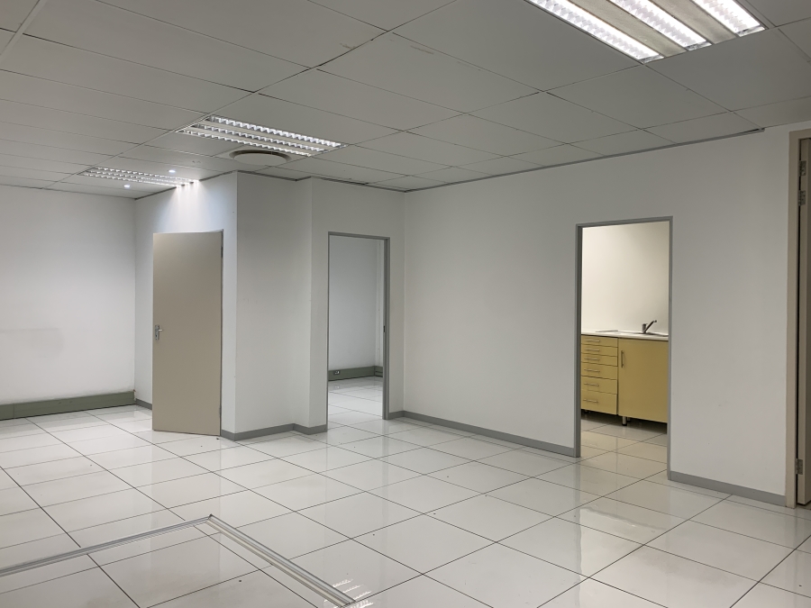 To Let Commercial Property for Rent in La Lucia KwaZulu-Natal
