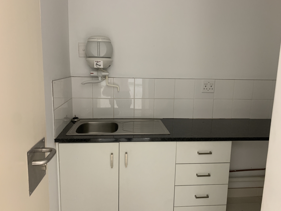 To Let Commercial Property for Rent in La Lucia KwaZulu-Natal