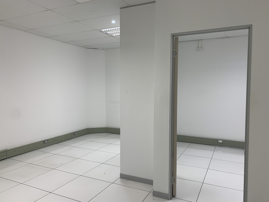To Let Commercial Property for Rent in La Lucia KwaZulu-Natal