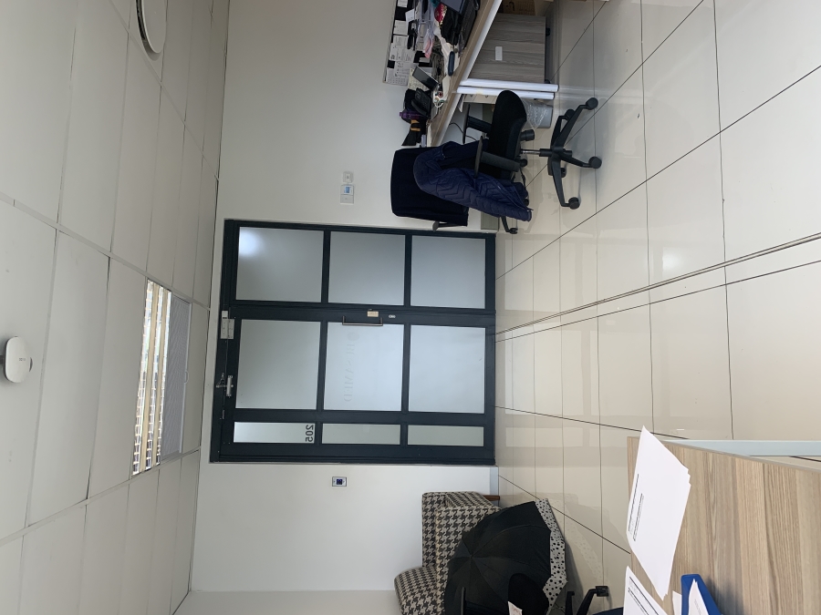 To Let Commercial Property for Rent in La Lucia KwaZulu-Natal