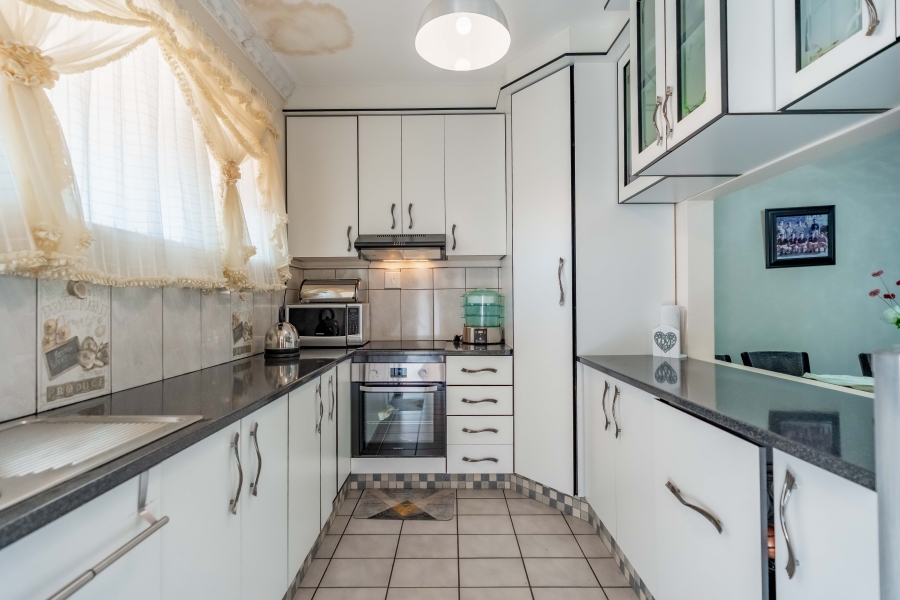 2 Bedroom Property for Sale in Pinetown KwaZulu-Natal