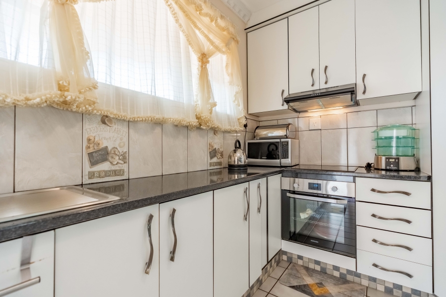 2 Bedroom Property for Sale in Pinetown KwaZulu-Natal