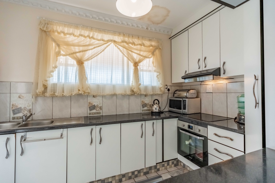 2 Bedroom Property for Sale in Pinetown KwaZulu-Natal