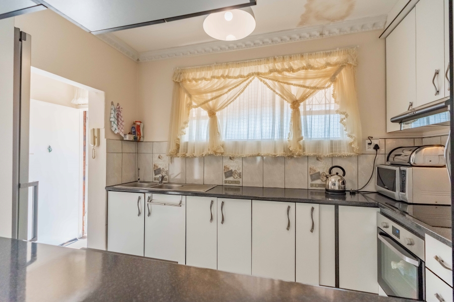 2 Bedroom Property for Sale in Pinetown KwaZulu-Natal