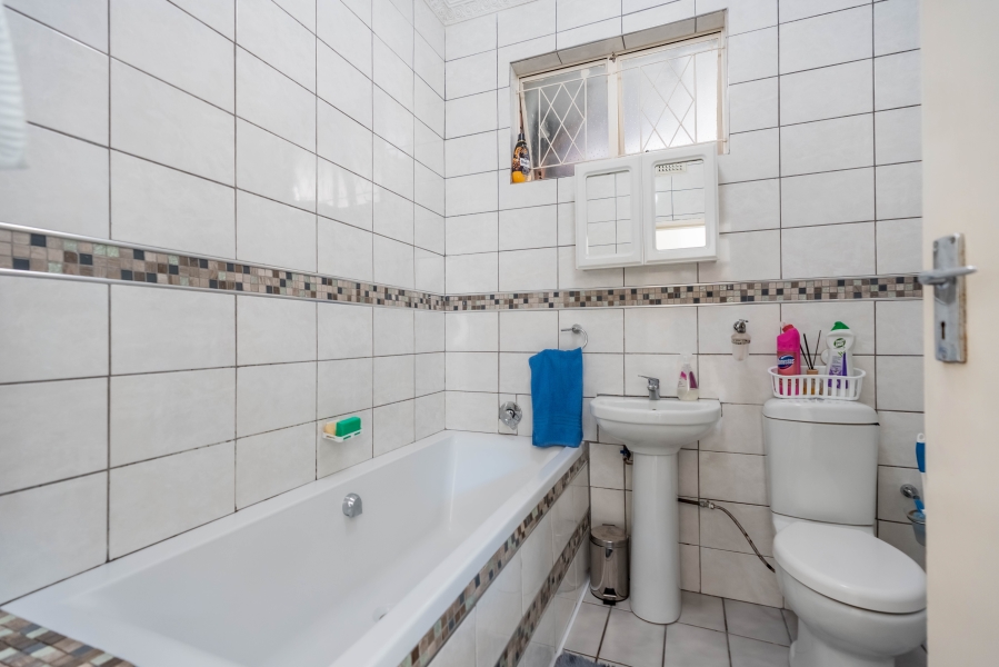 2 Bedroom Property for Sale in Pinetown KwaZulu-Natal