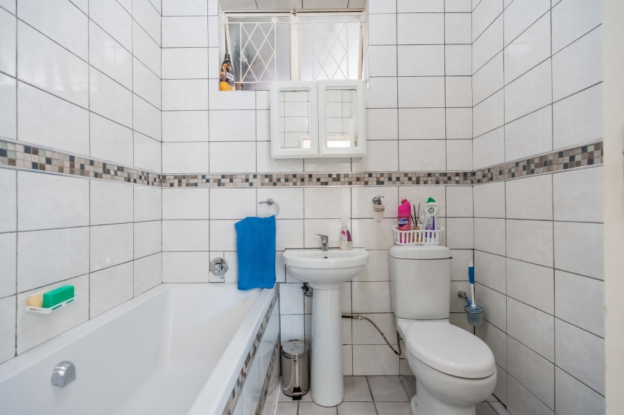 2 Bedroom Property for Sale in Pinetown KwaZulu-Natal