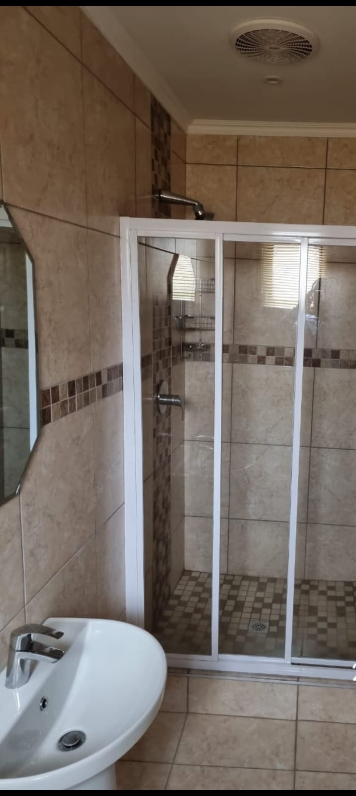 3 Bedroom Property for Sale in Mount Vernon KwaZulu-Natal