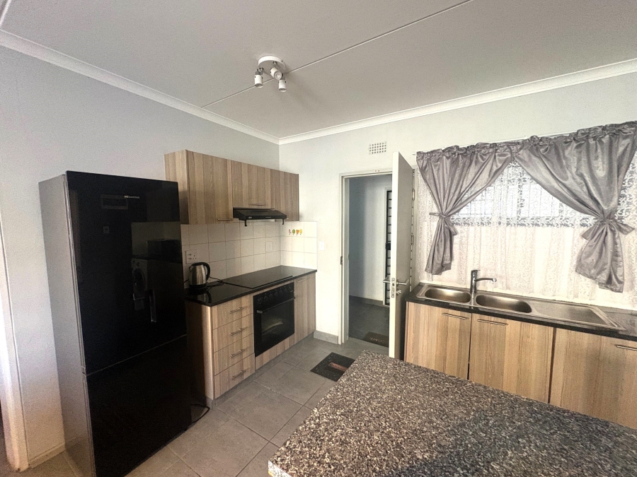 To Let 2 Bedroom Property for Rent in Athlone Park KwaZulu-Natal