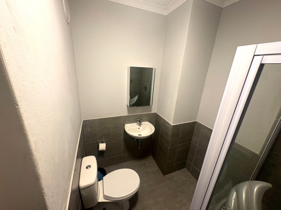 To Let 2 Bedroom Property for Rent in Athlone Park KwaZulu-Natal