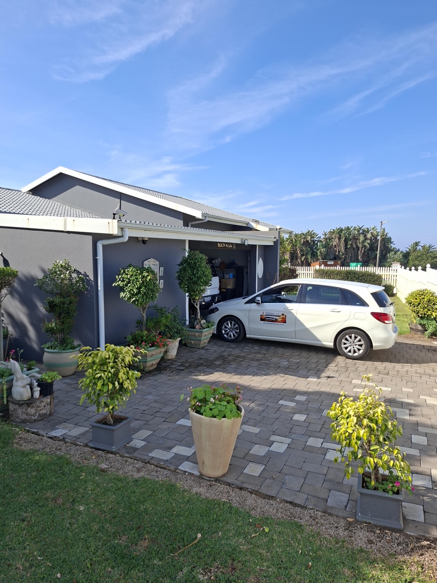 4 Bedroom Property for Sale in Palm Beach KwaZulu-Natal