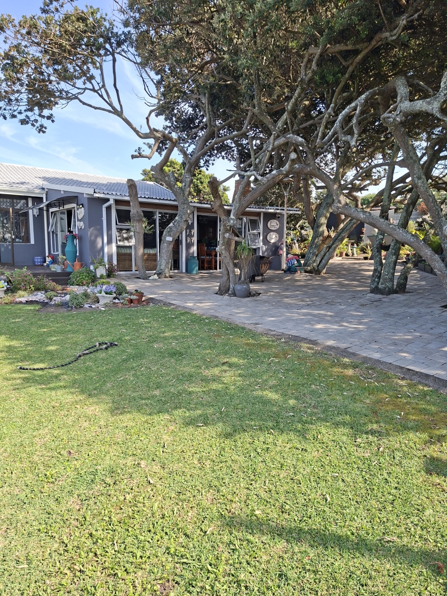 4 Bedroom Property for Sale in Palm Beach KwaZulu-Natal