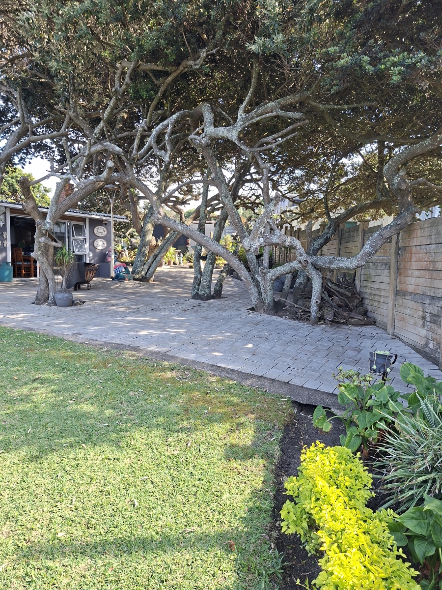 4 Bedroom Property for Sale in Palm Beach KwaZulu-Natal