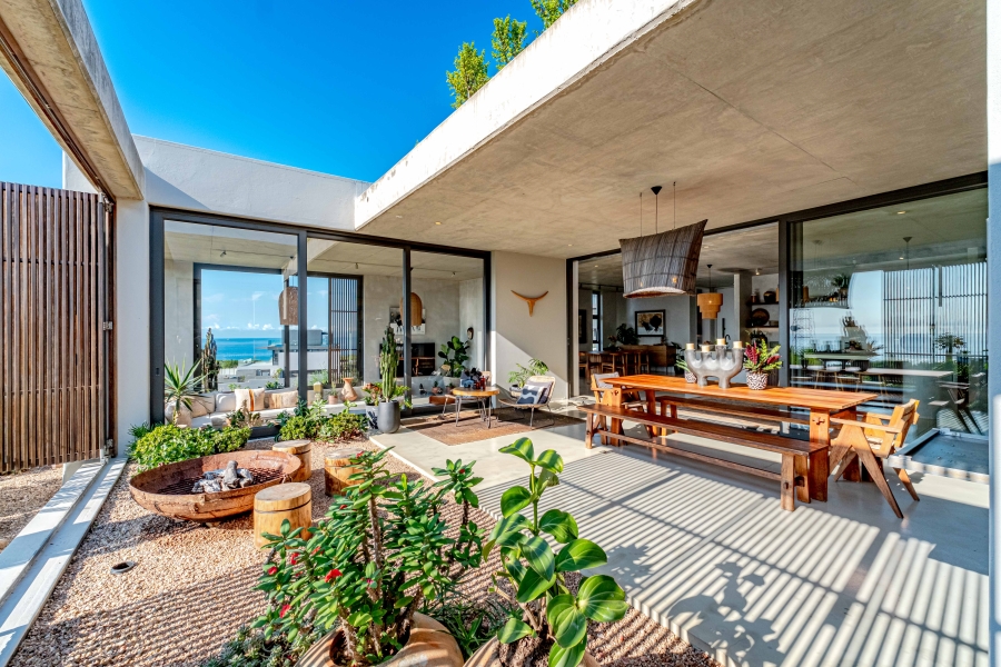 5 Bedroom Property for Sale in Sibaya Precinct KwaZulu-Natal
