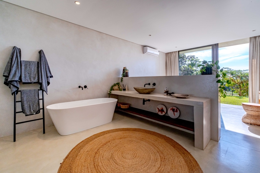 5 Bedroom Property for Sale in Sibaya Precinct KwaZulu-Natal