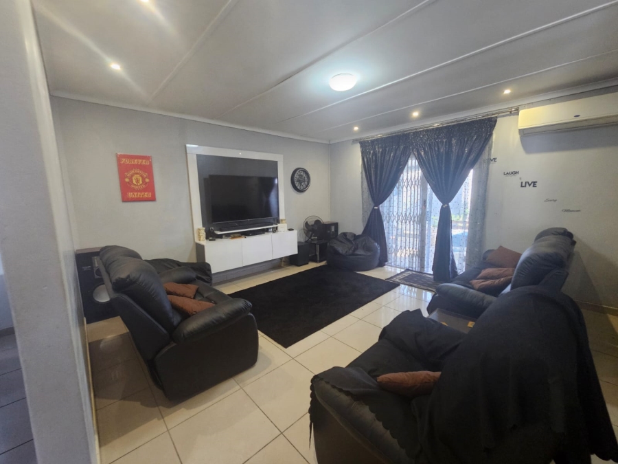 3 Bedroom Property for Sale in Brackenham KwaZulu-Natal