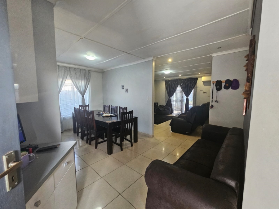 3 Bedroom Property for Sale in Brackenham KwaZulu-Natal