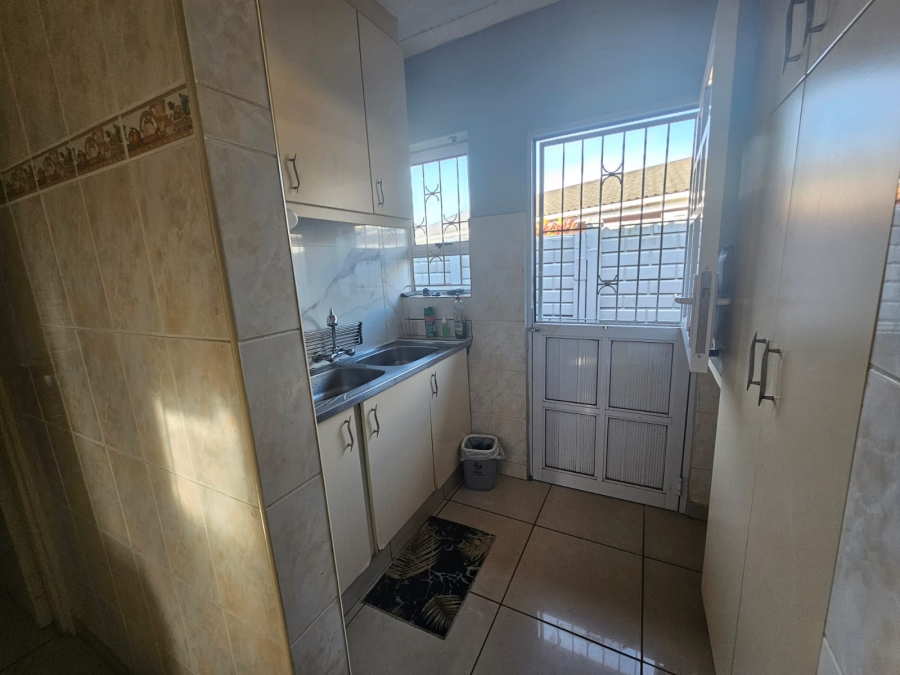 3 Bedroom Property for Sale in Brackenham KwaZulu-Natal