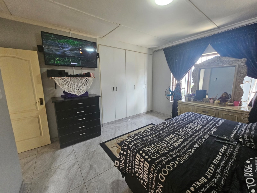 3 Bedroom Property for Sale in Brackenham KwaZulu-Natal
