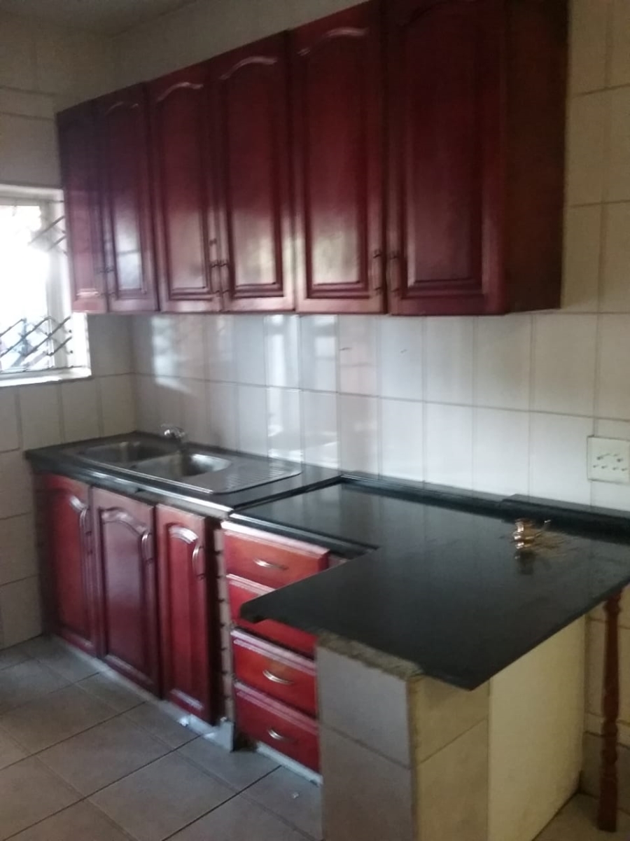 2 Bedroom Property for Sale in Caneside KwaZulu-Natal
