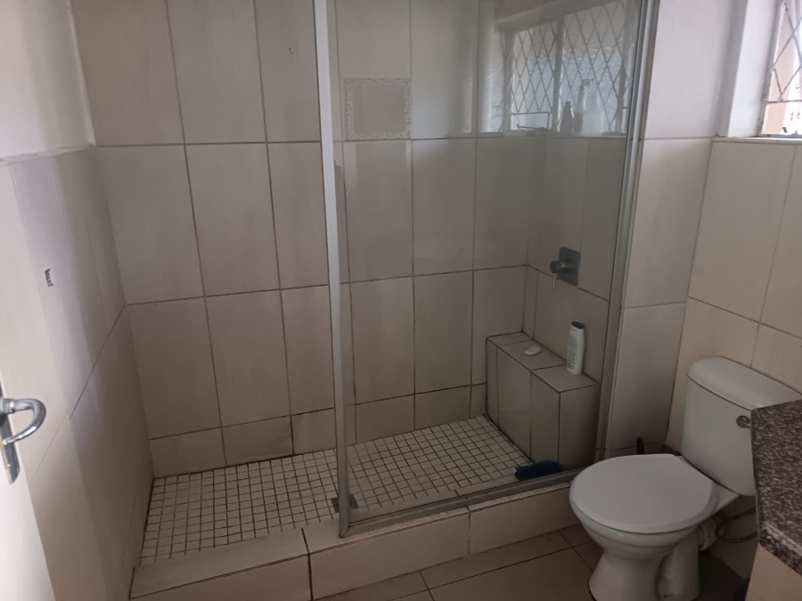 2 Bedroom Property for Sale in Glenwood KwaZulu-Natal