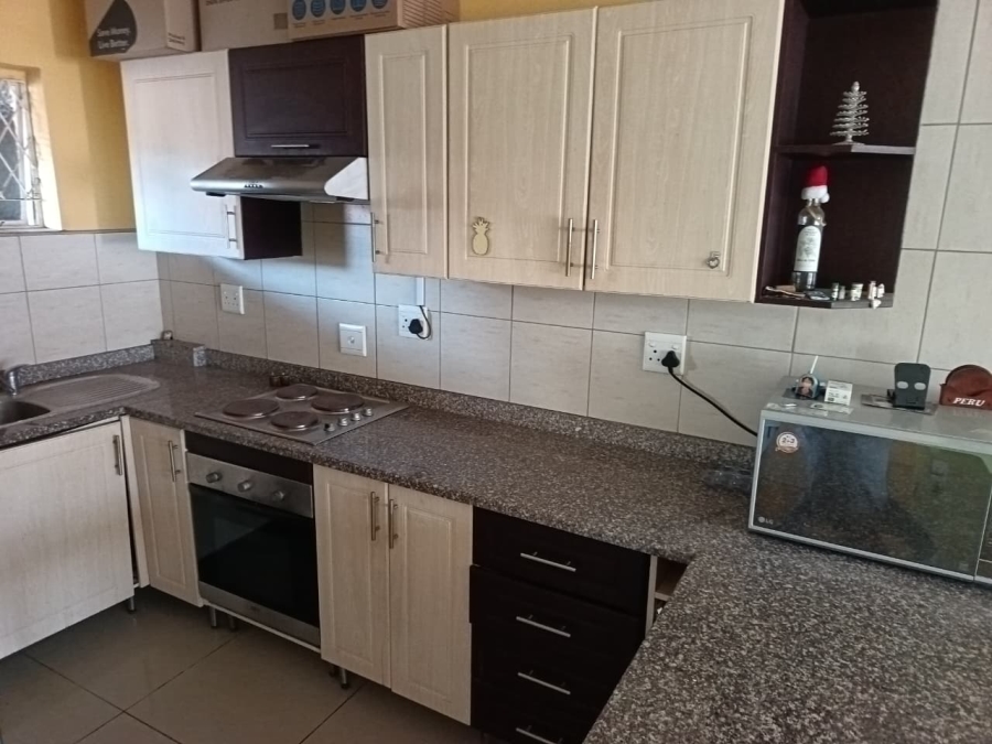 2 Bedroom Property for Sale in Glenwood KwaZulu-Natal