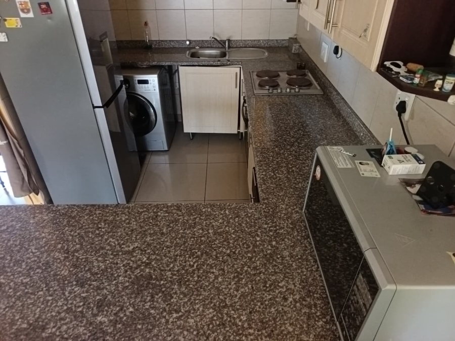 2 Bedroom Property for Sale in Glenwood KwaZulu-Natal