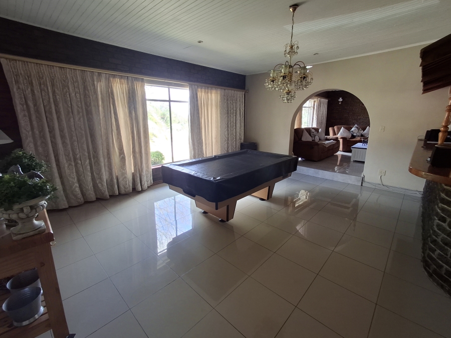 4 Bedroom Property for Sale in Aviary Hill KwaZulu-Natal