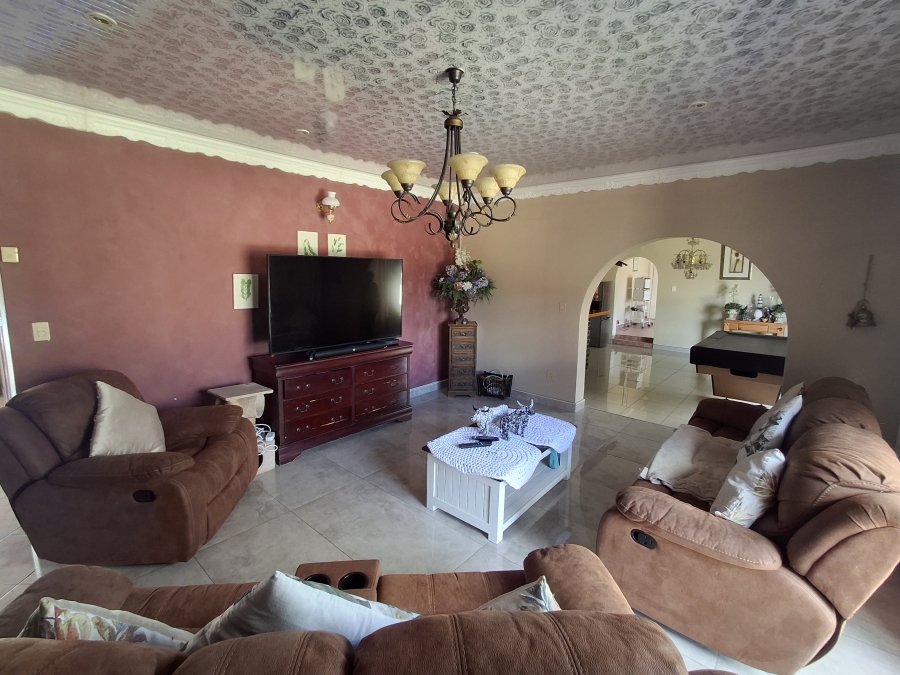 4 Bedroom Property for Sale in Aviary Hill KwaZulu-Natal