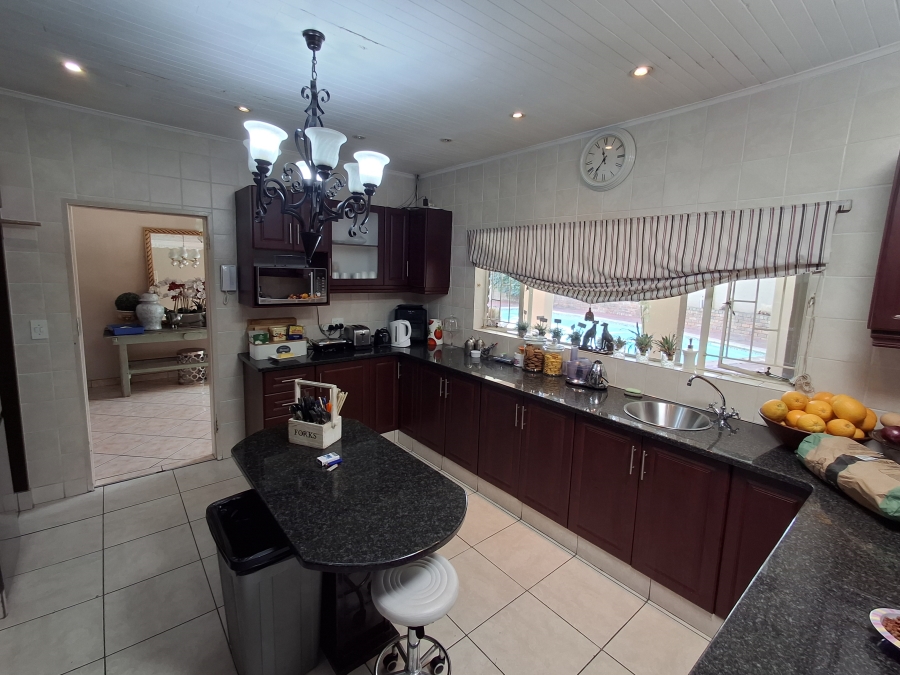 4 Bedroom Property for Sale in Aviary Hill KwaZulu-Natal