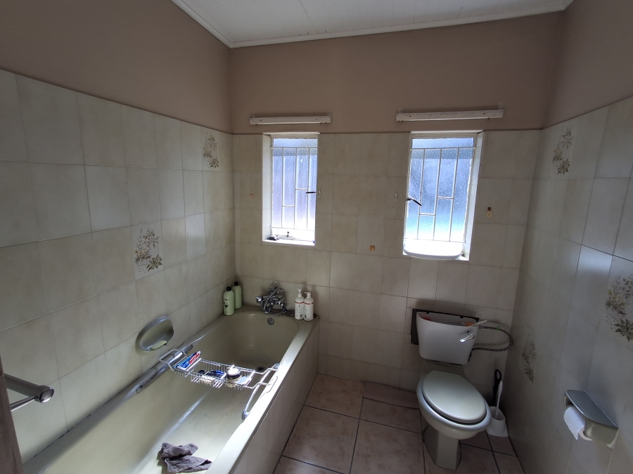 4 Bedroom Property for Sale in Aviary Hill KwaZulu-Natal