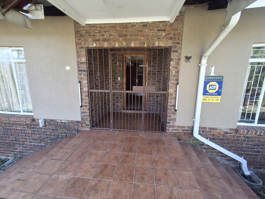 4 Bedroom Property for Sale in Aviary Hill KwaZulu-Natal