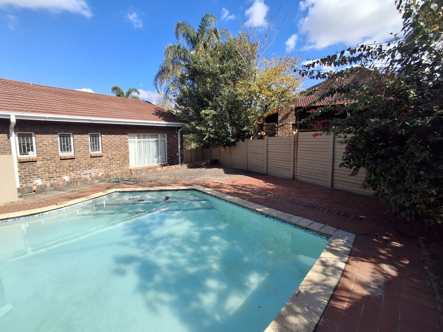 4 Bedroom Property for Sale in Aviary Hill KwaZulu-Natal