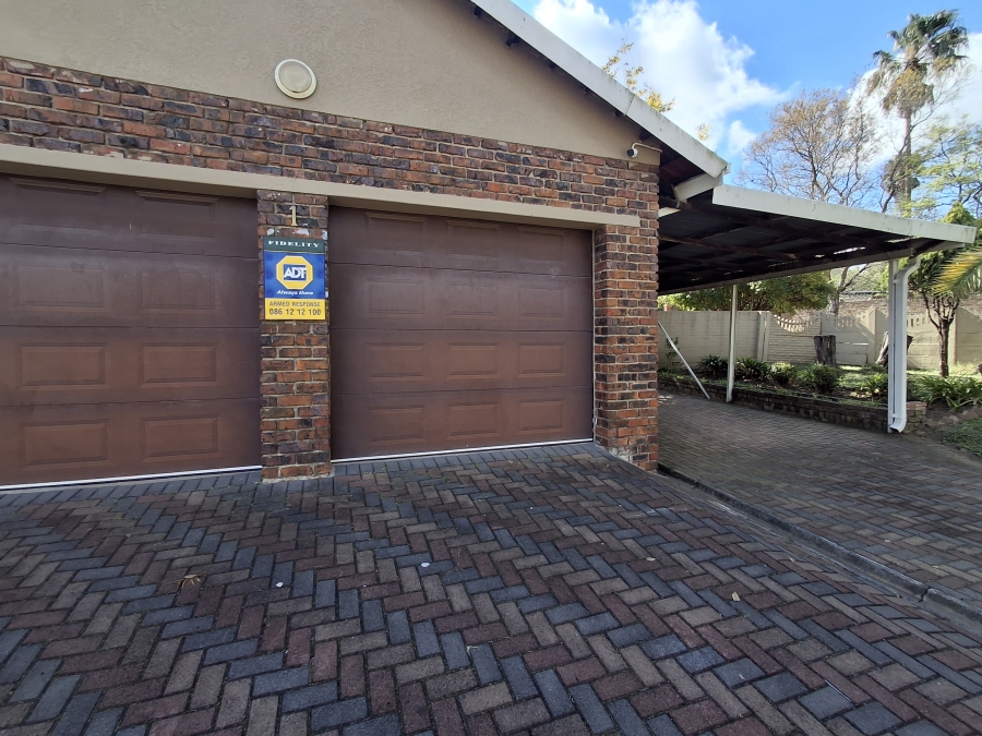 4 Bedroom Property for Sale in Aviary Hill KwaZulu-Natal