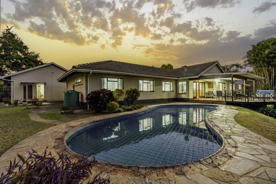 4 Bedroom Property for Sale in Cowies Hill KwaZulu-Natal