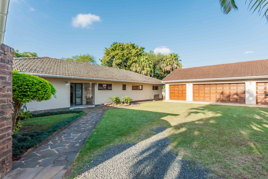 4 Bedroom Property for Sale in Cowies Hill KwaZulu-Natal