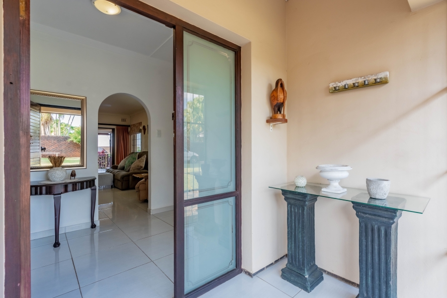 4 Bedroom Property for Sale in Cowies Hill KwaZulu-Natal