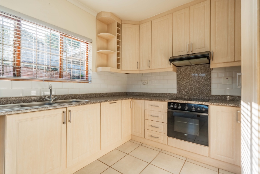 4 Bedroom Property for Sale in Cowies Hill KwaZulu-Natal