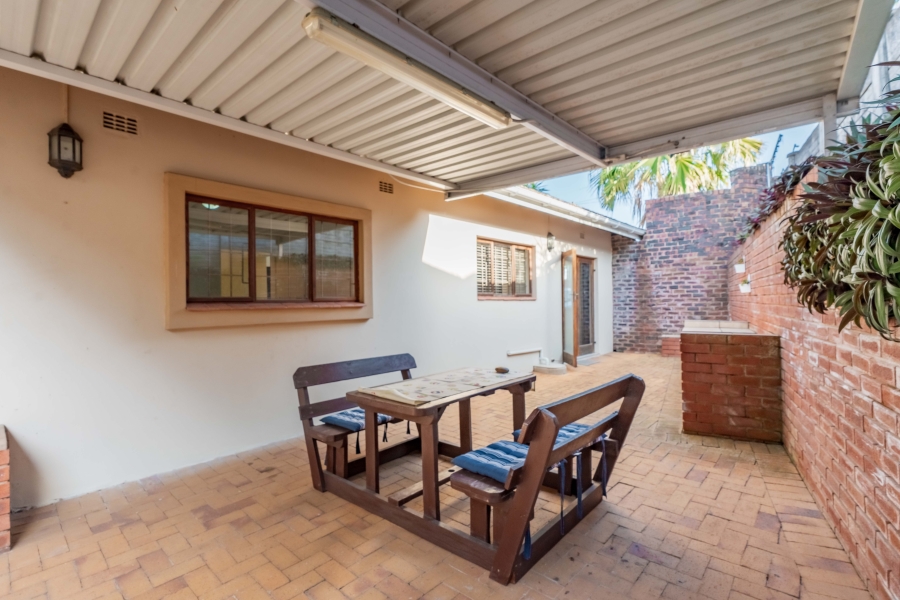 4 Bedroom Property for Sale in Cowies Hill KwaZulu-Natal
