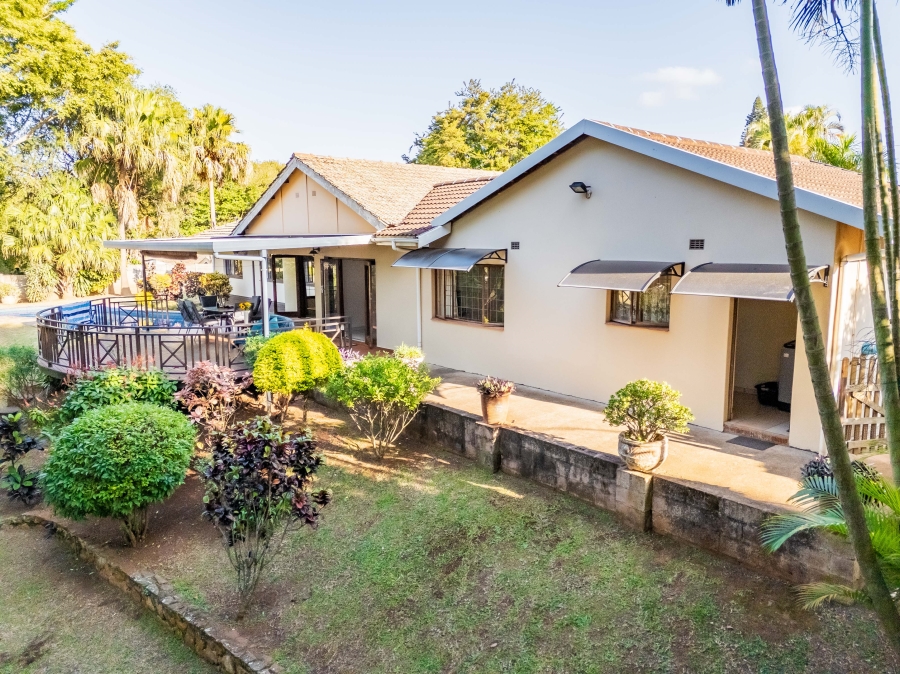 4 Bedroom Property for Sale in Cowies Hill KwaZulu-Natal