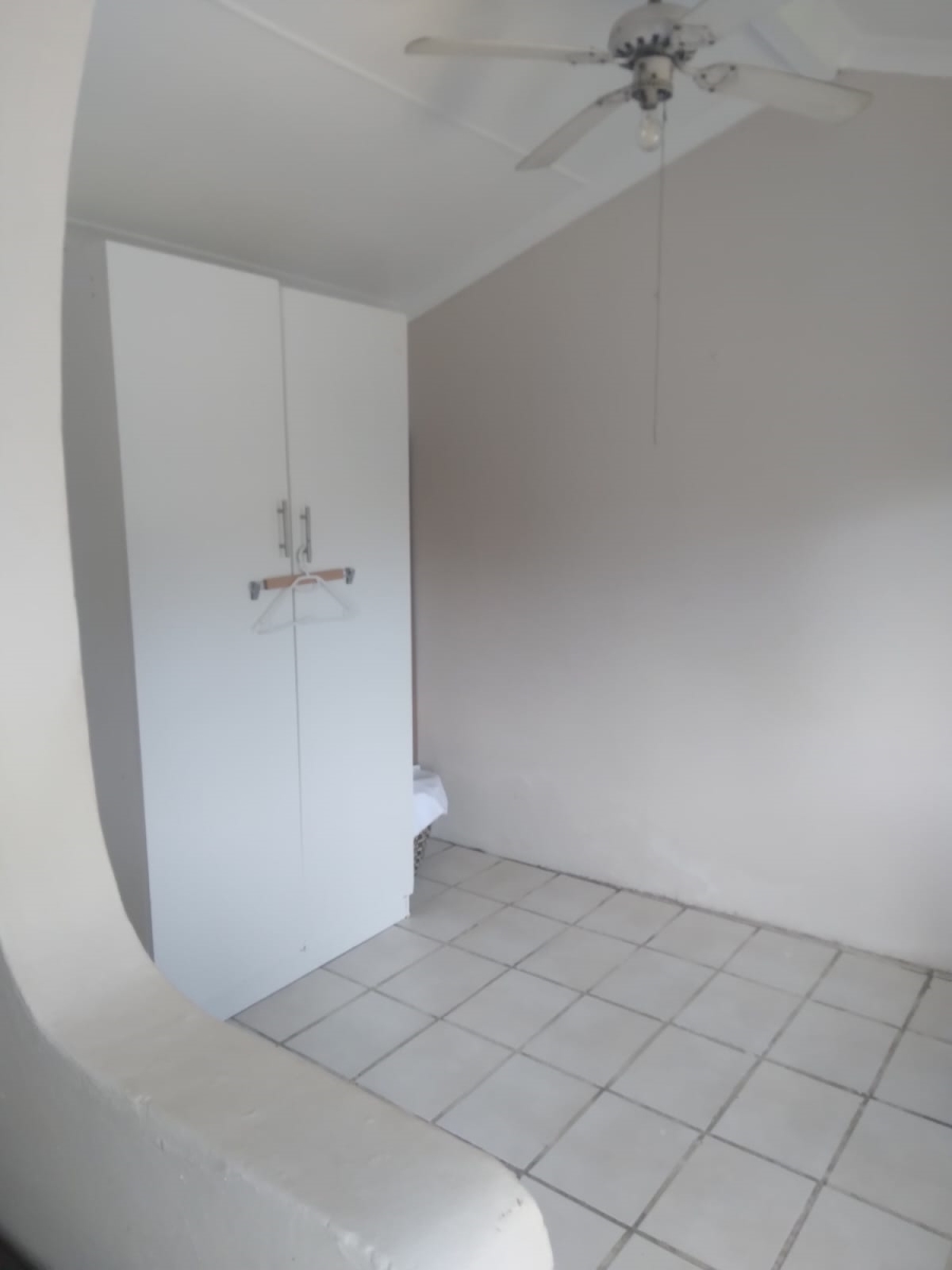 To Let 4 Bedroom Property for Rent in Pinelands KwaZulu-Natal
