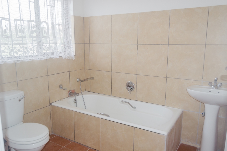 2 Bedroom Property for Sale in Scottburgh Central KwaZulu-Natal