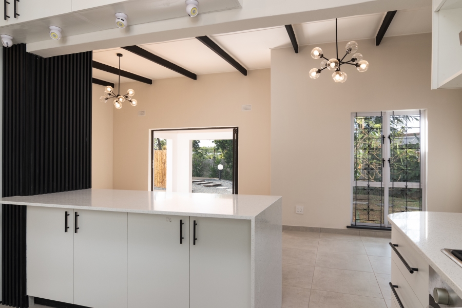 5 Bedroom Property for Sale in Ballitoville KwaZulu-Natal