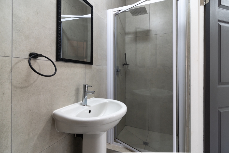 5 Bedroom Property for Sale in Ballitoville KwaZulu-Natal