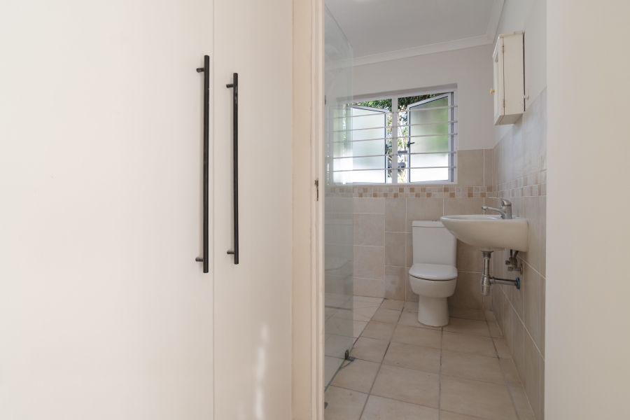 5 Bedroom Property for Sale in Ballitoville KwaZulu-Natal